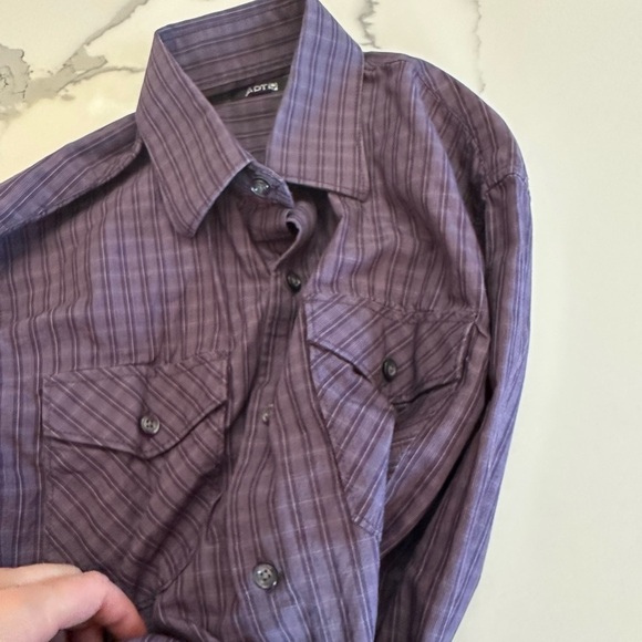 Apt 9 Purple Long Sleeve Button Up Dress Shirt size Small - Picture 3 of 3